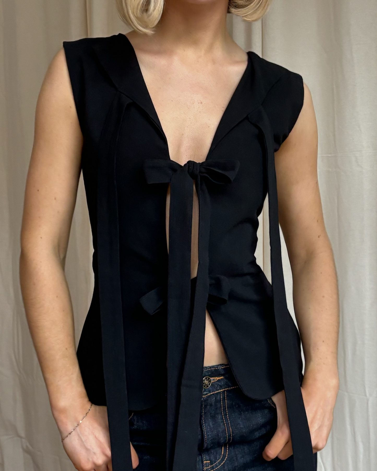 Bowtie Vest Black