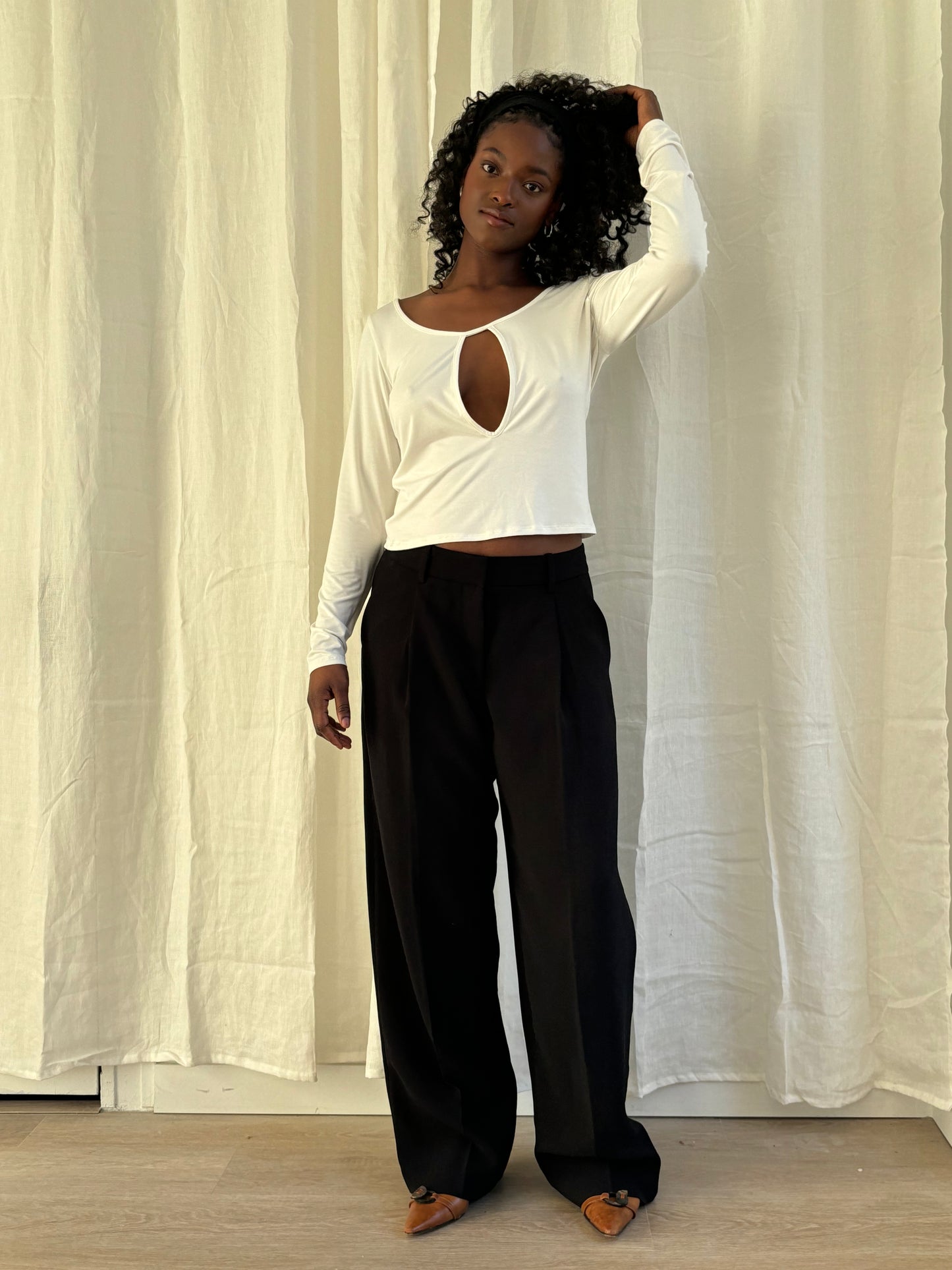 Keyhole Longsleeve Ivory