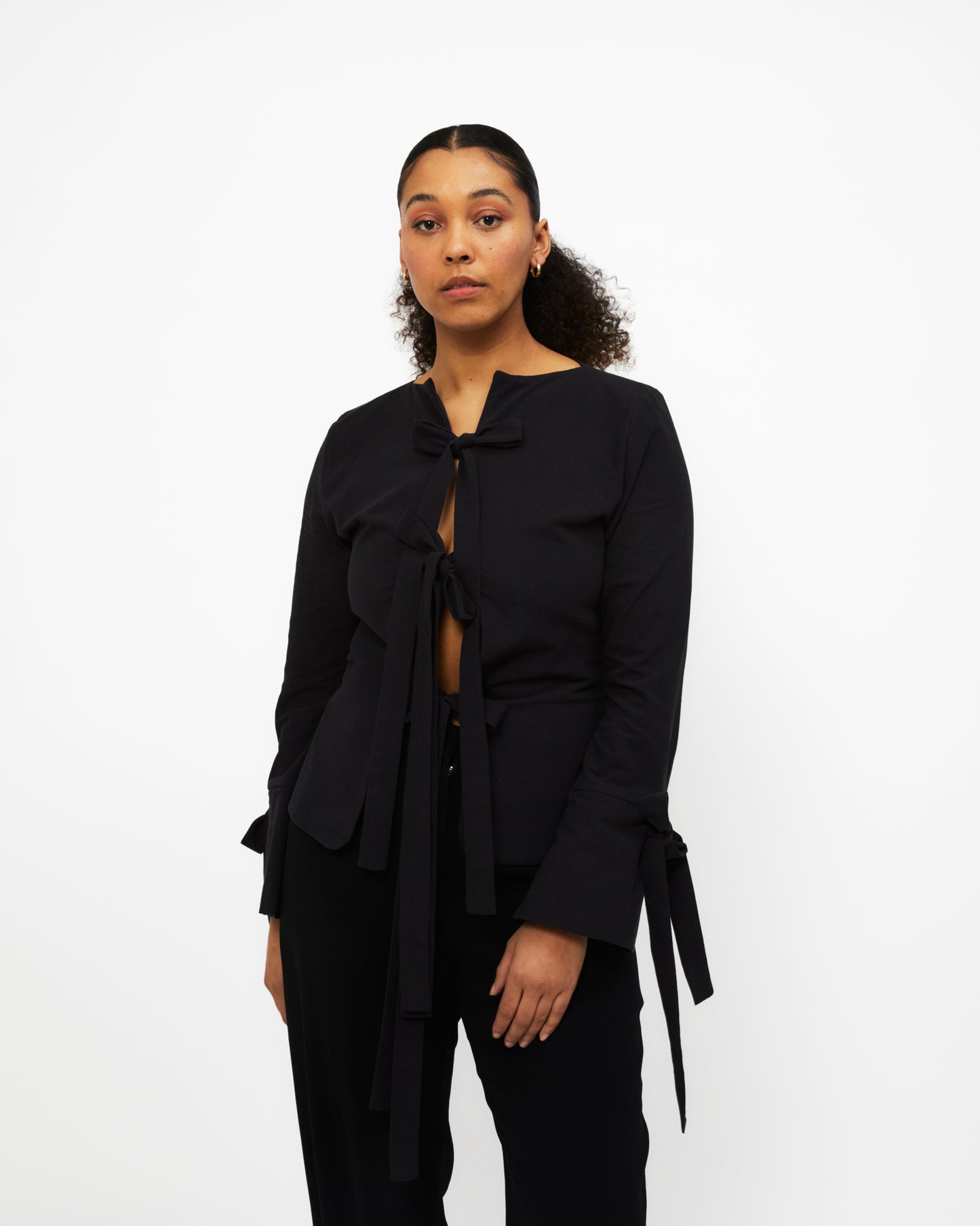 Longsleeve Bowtie Vest Black