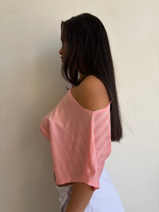 Billow Top Carnation