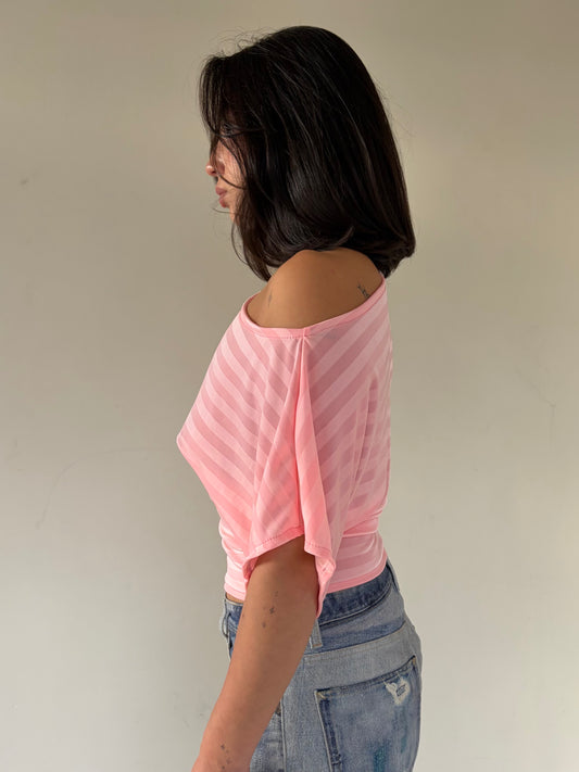 Billow Top Carnation