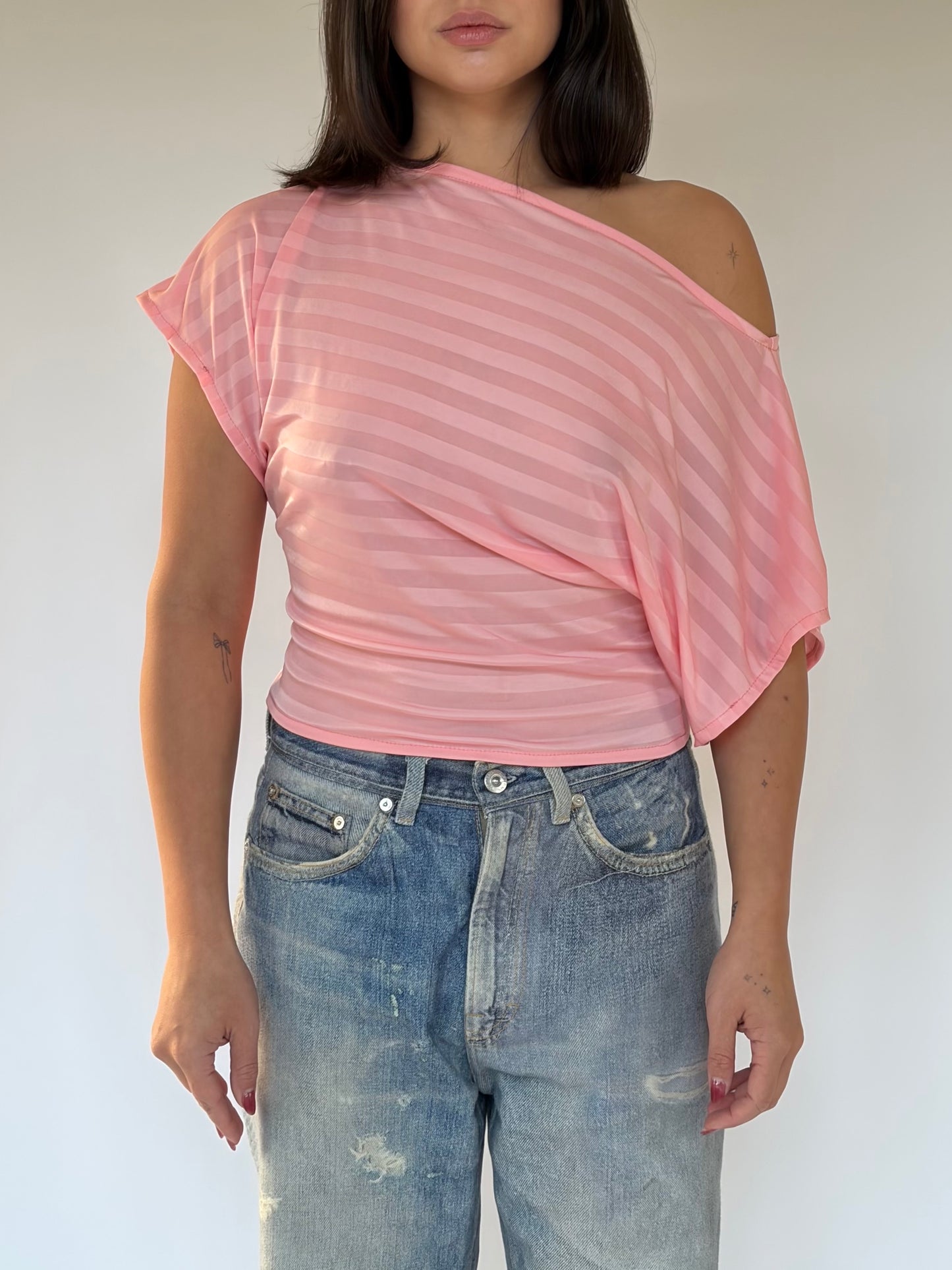 Billow Top Carnation